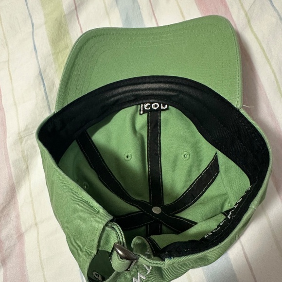 Green Baseball Cap “Icon” - Picture 3 of 3